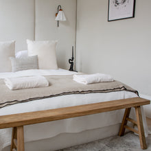 Load image into Gallery viewer, Swirl Candle Holder