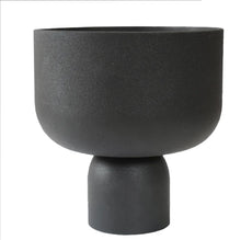 Load image into Gallery viewer, Cheltenham flower pot- 20 cm
