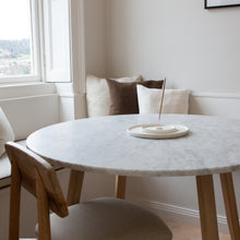 Load image into Gallery viewer, Large concrete Incense Holder - white