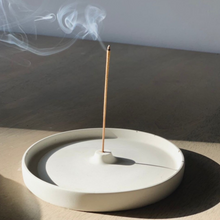 Load image into Gallery viewer, Large concrete Incense Holder - white