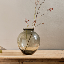 Load image into Gallery viewer, Island Vase- Smoke