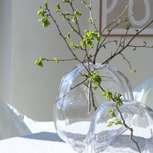 Load image into Gallery viewer, Wobble Vase - Clear