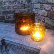 Load image into Gallery viewer, Cirque Vintage Hanging T-Light Holder Green