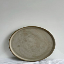 Load image into Gallery viewer, 30cm concrete  ‘Plate’ - Grey
